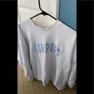 brandy melville newport crewneck- white and blue